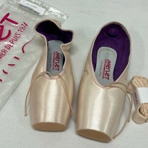 Merlet Ballerina Pointe Shoes 21